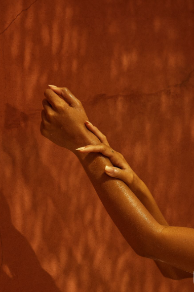 Sensual Skin Secrets: Soft Touch Skincare for Deep Nourishment and a Natural Glow